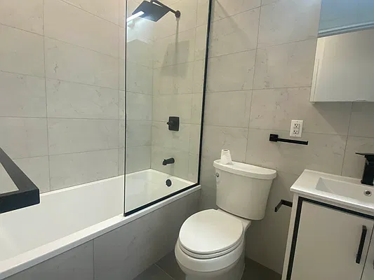Bathroom, photo 4