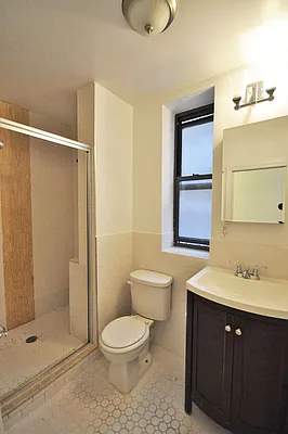 Rented by REAL New York | media 22