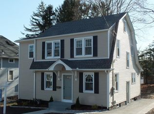 32 Florence Ave, West Haven, CT 06516