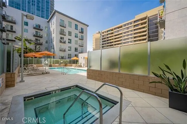 645 W 9th St #221 — Photo 18