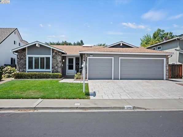 3186 Berkshire Ct, Pleasanton, CA 94588