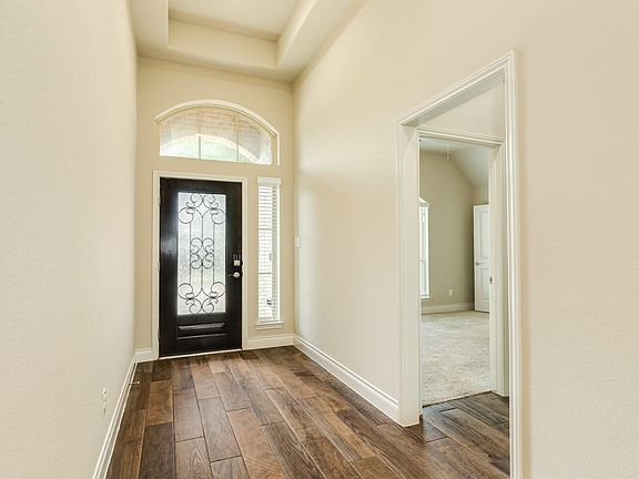 3rd image of 3539 Whitman Dr