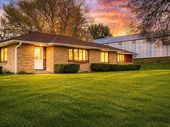 42088 Idlewood Rd, Oakland, IA 51560