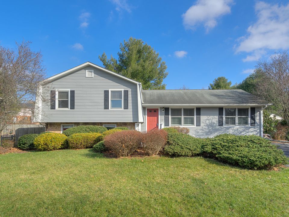1st image of 2104 Birch Leaf Ln