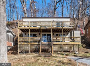 2057 Lockes Mill Rd, Berryville, VA 22611