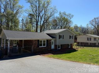 3730 Sedgefield Dr, Conover, NC 28613