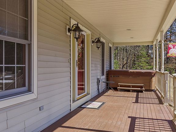 5th image of 166 Amherst Street