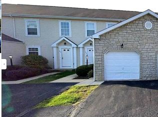 400 Golden Valley Dr, Pataskala, OH 43062