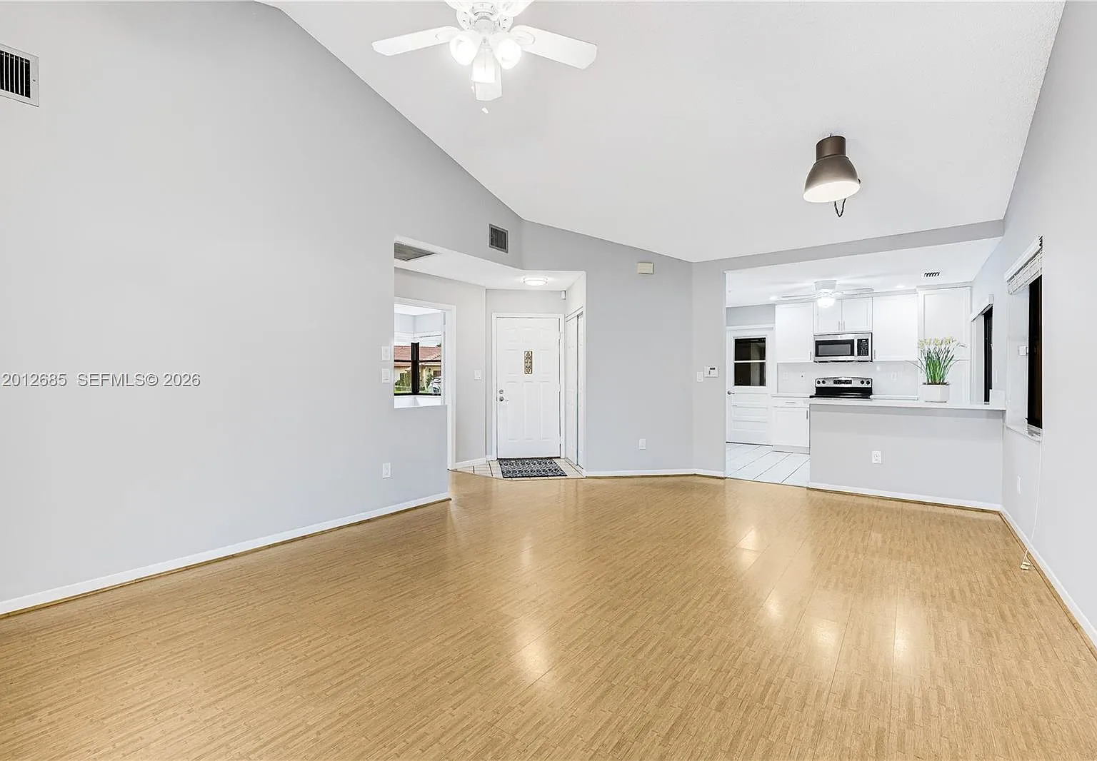 Pembroke Lakes South — Photo 2