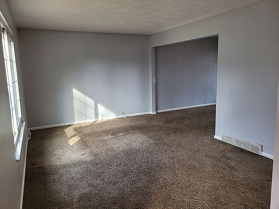4th image of 5420 Sugarmaple Ln