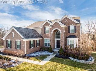 37840 Ellerly Ln, Northville, MI