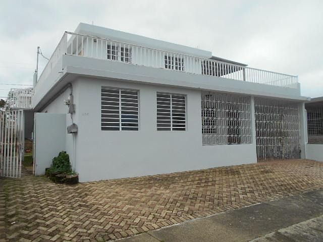 2nd image of 896 Calle Vinyater