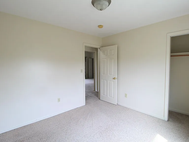 1311 Stonechris Dr — Photo 10