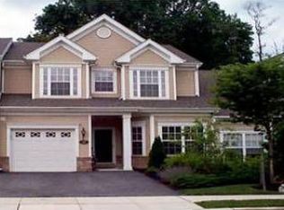 39 Dresner Cir, Upper Chichester, PA 19061