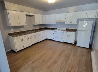 228 W 12th St APT 5, Kaukauna, WI 54130