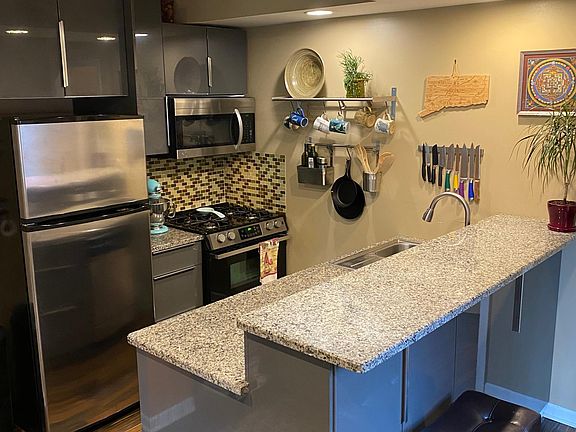 5th image of 4051 31st Ave S