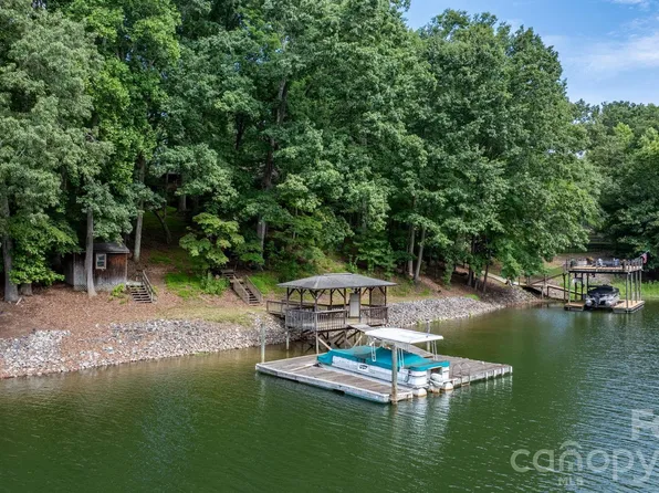139 Windwood Ln, Troutman, NC 28166