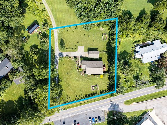 3rd image of 7 Addison Fisher Way