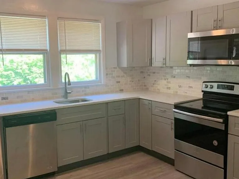 9 Cedar St — Photo 11