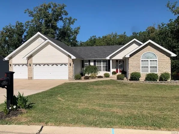 1 Buckhorn Ct, Warrenton, MO 63383