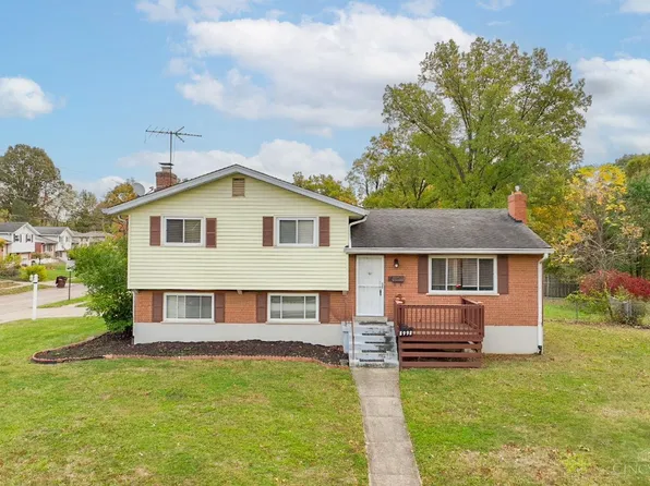8998 Cherry Blossom Ln, Cincinnati, OH 45231