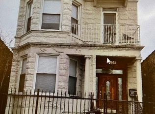 5532 N Broadway St #1, Chicago, IL 60640
