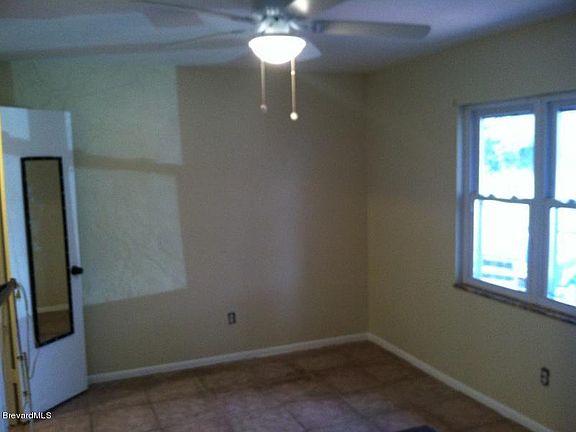 3rd image of 195 Minna Ln #195