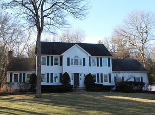 39 Winterberry Dr, Franklin, MA 02038