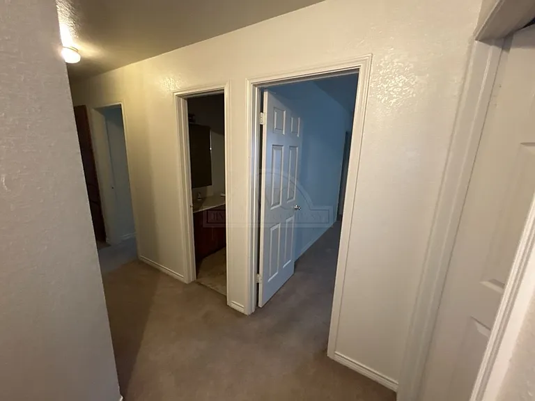 1001 Clairidge Ave — Photo 7
