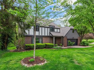 1700 Blu Fountain Ct, Godfrey, IL 62035
