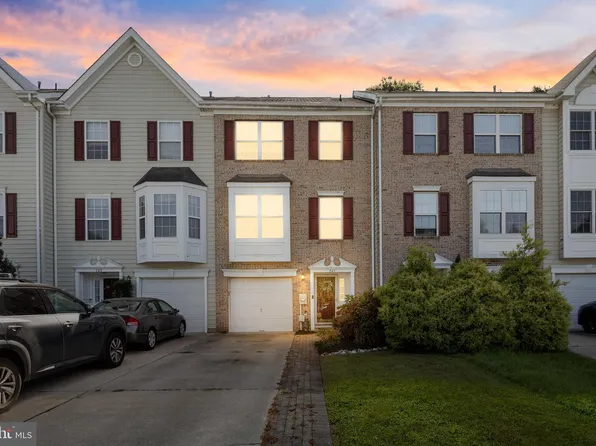 747 Barton Run Blvd, Marlton, NJ 08053
