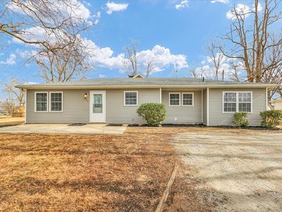 221 Augusta Dr, Mahomet, IL, 61853