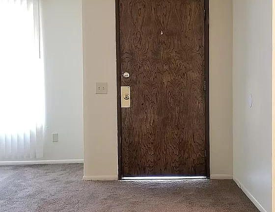5th image of 40281 E Mayberry Ave #1