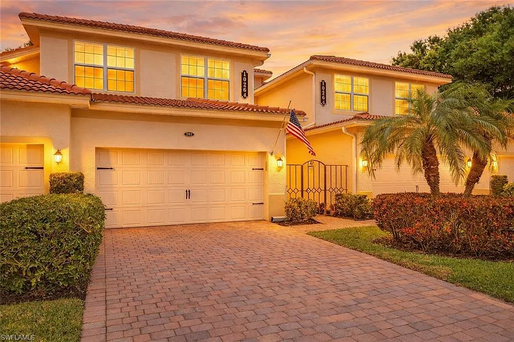 3 bed, 2.0 bath, 2095 sqft, $2,900 — Photo 1