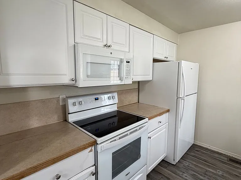 3804 S Cascade St — Photo 5
