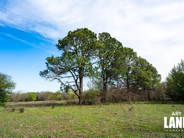 2 S 340th Rd, Morris, OK 74445