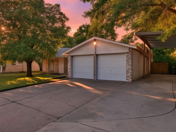 Home for Sale in Arlington TX