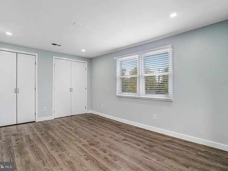 3120 Chepstow Ln — Photo 23