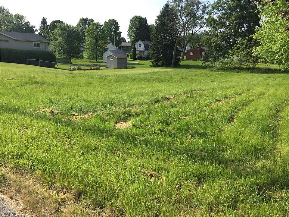 2nd image of Whipple Ave