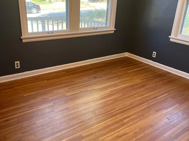 3301 E Bayley St — Photo 1