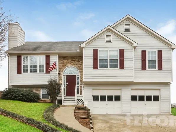 7955 Streamside Ln, Cumming, GA 30028