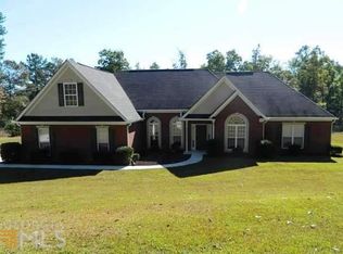 811 Hines Rd, Moreland, GA 30259