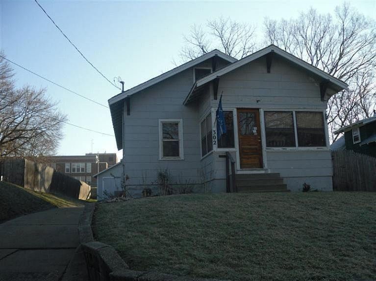 1st image of 302 King St