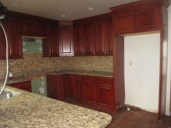 3rd image of 3671 Heather Trails Dr