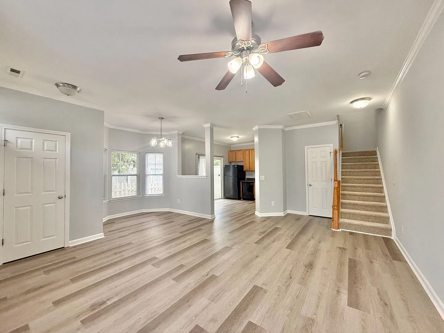 Newly Remodeled 3BD, 3.5BA Raleigh End-Unit Townhome in an HOA Community — Photo 2