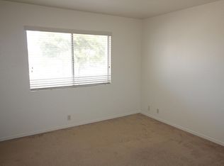 650 W Gonzales Rd APT 5, Oxnard, CA 93036