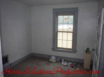 3rd image of 160 Dana Ave