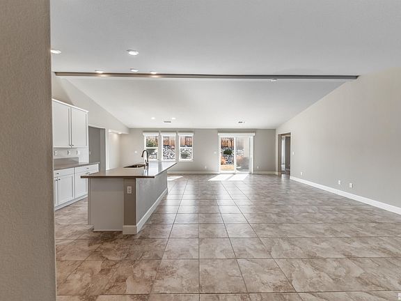 2nd image of 1128 Spruce Meadows Dr