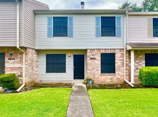 8850 Glen Meadow Ln, Beaumont, TX 77706
