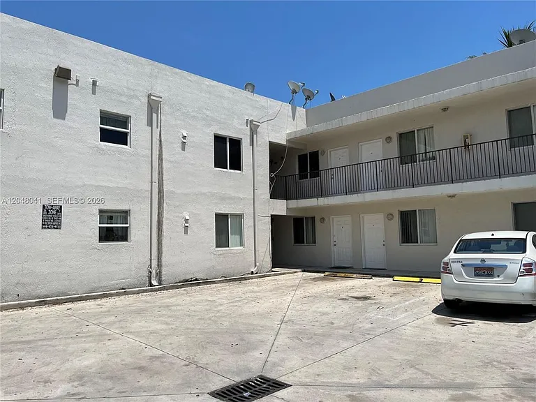 181 NW 47th Ave #25 — Photo 15